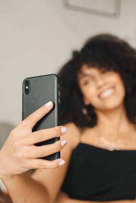 Nora, 24